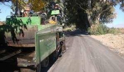 9 de Julio: asfaltan ruta clave para la producci�n