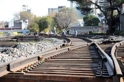 Contin�an renovando v�as en la Estaci�n Ferroautomotora
