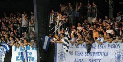 Una previa con cantos amenazantes y el �Feliz Cumplea�os� a Leo Guti�rrez