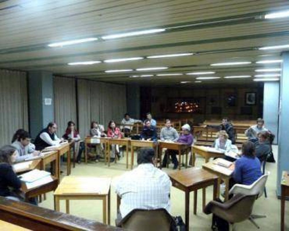 Vecinos se reunir�n hoy con el Intendente