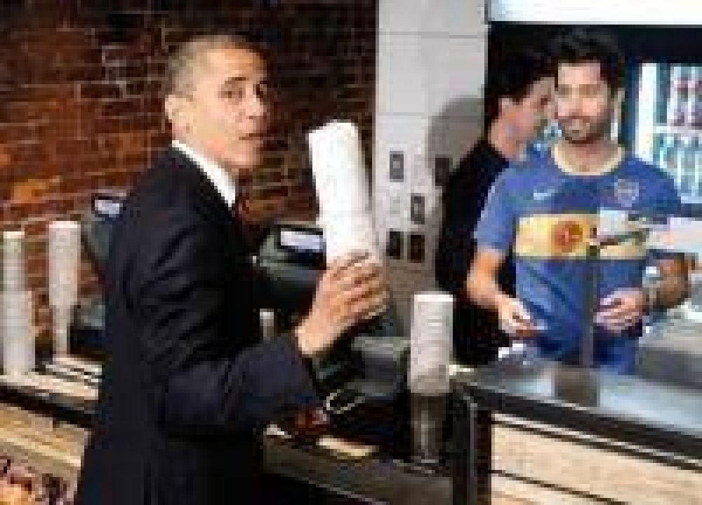 Los colores de Boca se involucran en la campa�a electoral de Obama