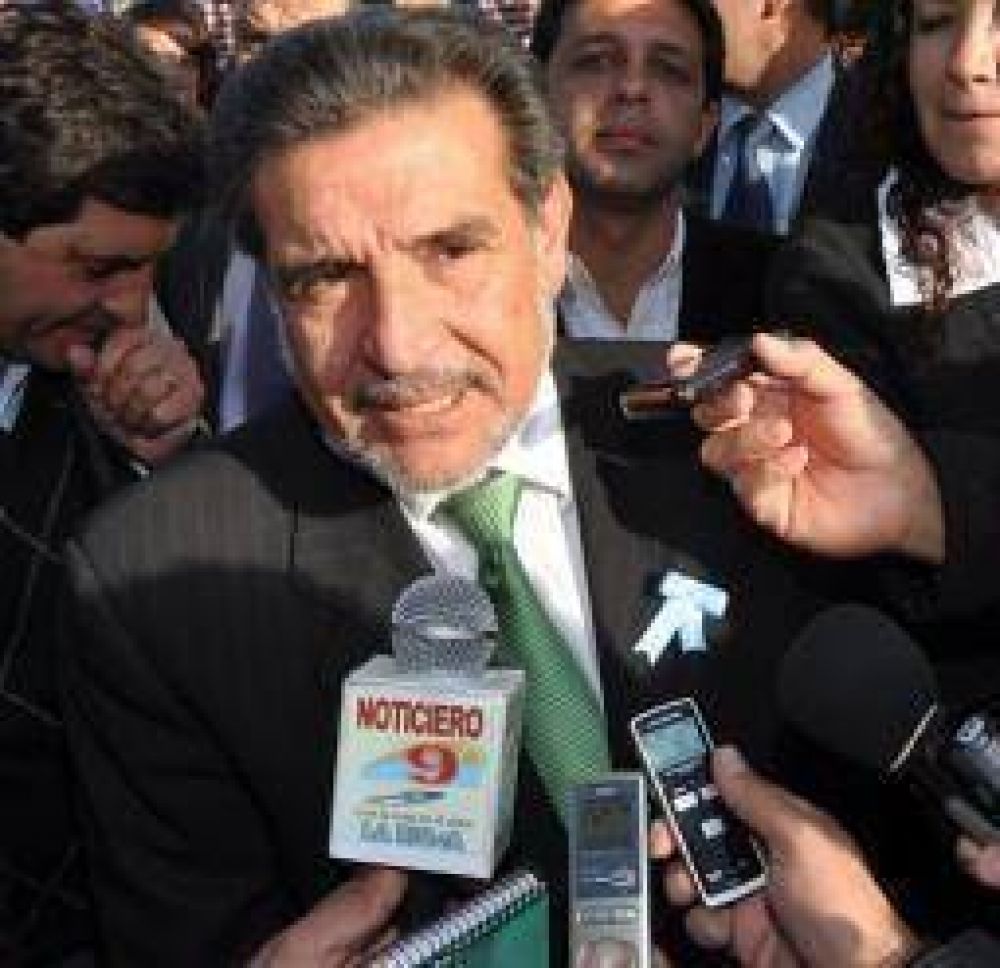 Beder suspendi� los festejos oficiales por el aniversario de La Rioja