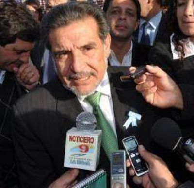 Beder suspendi� los festejos oficiales por el aniversario de La Rioja