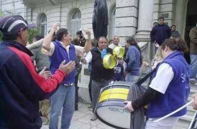Los municipales levantaron el paro ante la conciliaci�n obligatoria
