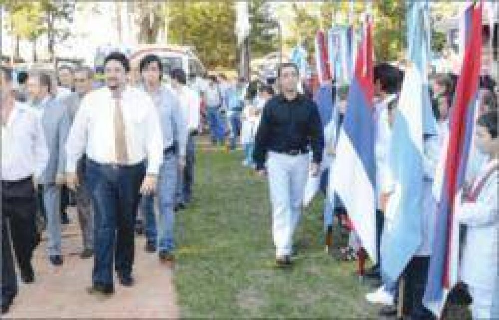 �Tenemos una provincia prolija y bien administrada�, asegur� Closs