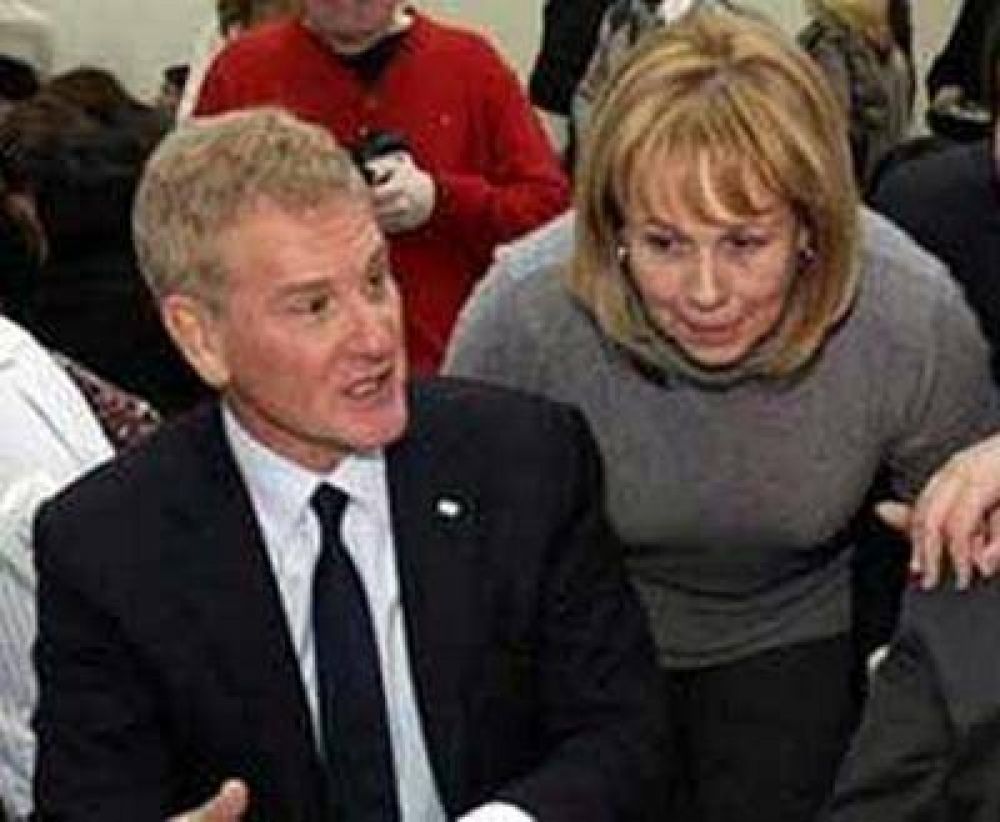 De Narv�ez y Nidia Moirano en Tres Arroyos