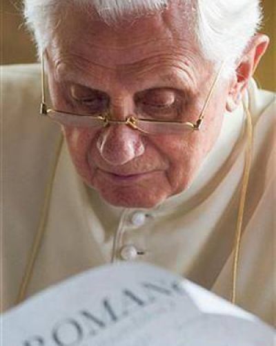 Revuelo por la difusi�n de cartas secretas del Papa