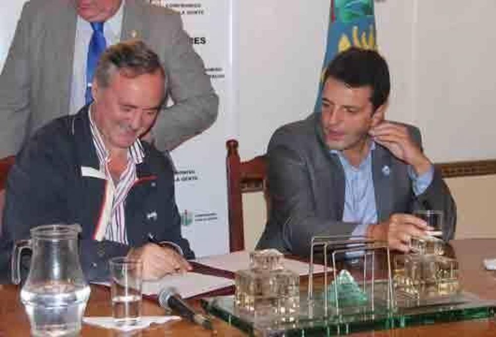 San Miguel y Tigre firmaron convenios