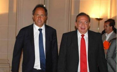 Z�ccaro se aline� con la candidatura presidencial de Daniel Scioli