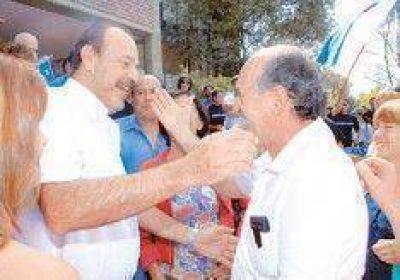 Parrilli sum� fuerzas en el plenario del PJ.