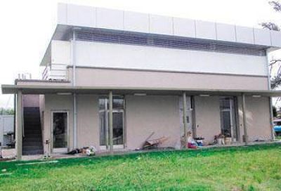 Cient�ﬁcos internacionales destacaron la potencialidad del Instituto Maiztegui