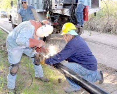 Proyectan gasoductos para �reas productivas del centro y noreste de la provincia