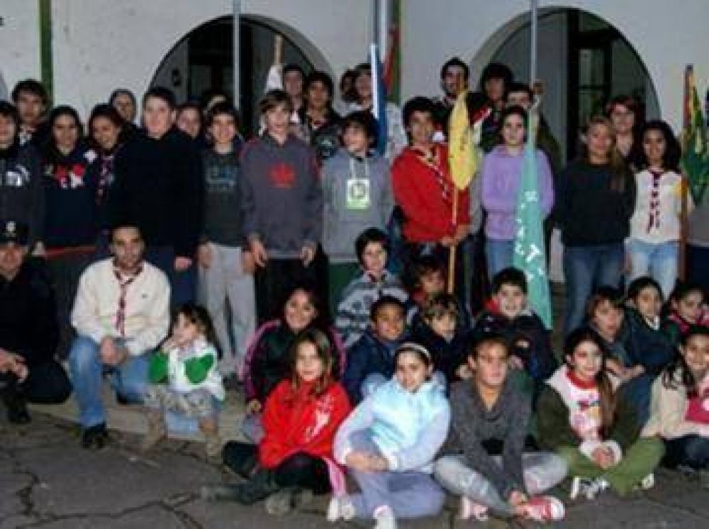 Charla sobre redes sociales e Internet en el Grupo Scout