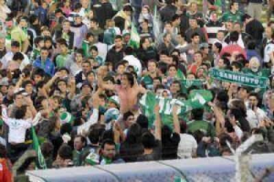 Sarmiento recuper� la memoria y grit� campe�n