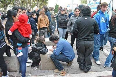 Manifestaci�n en contra de la violencia policial: presentar�n un petitorio a la Intendencia
