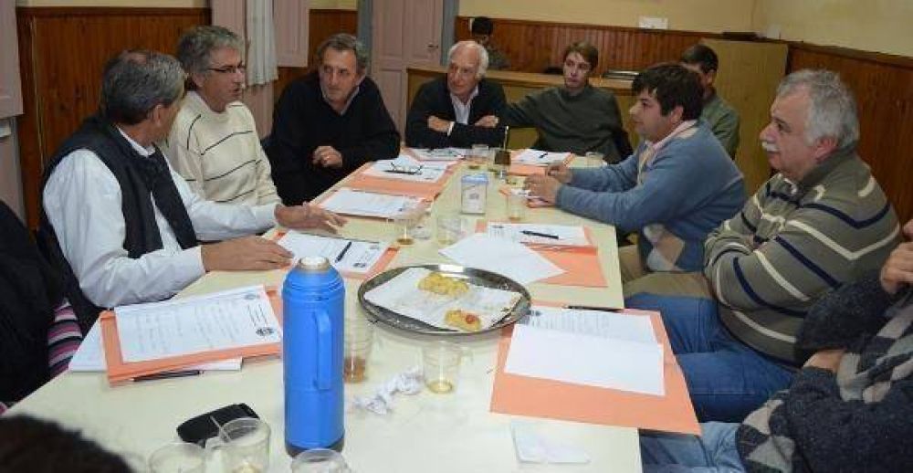 El foro de Concejales radicales de la s�ptima rechaz� en forma categ�rica el "impuestazo" de Scioli