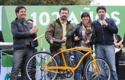 El municipio festej� los 102 a�os de Villa Martelli