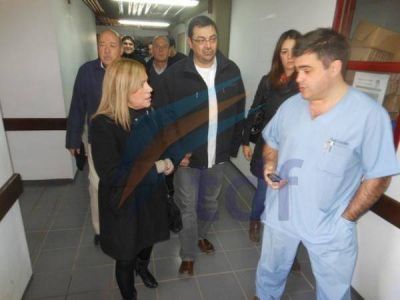 El cuerpo de concejales recorri� el Hospital Regional ante reclamos de desabastecimiento
