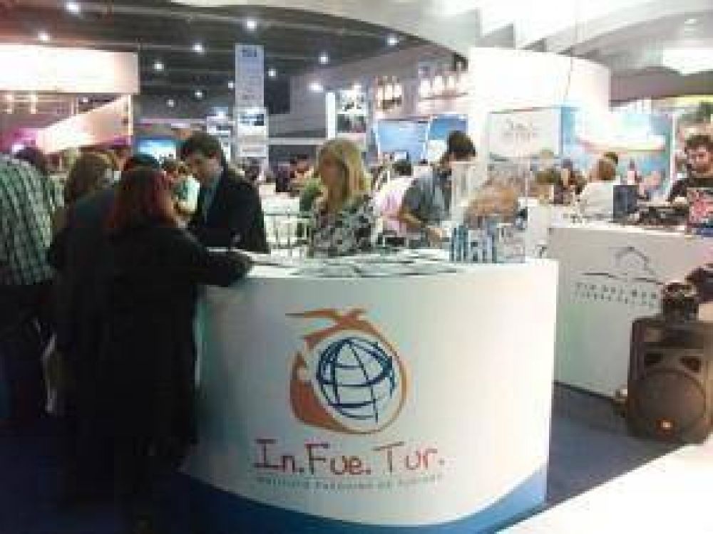 Gran repercusi�n gener� el stand de Tierra del Fuego en el Sal�n Internacional de Turismo de Invierno