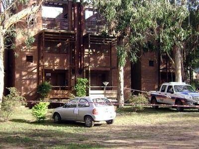 Asesinan a una psic�loga en su departamento y descartan un robo