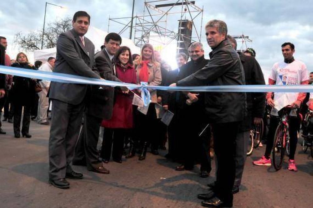 El Gobierno inaugur� un tramo de la Avenida Serrana de la Ciudad de La Punta