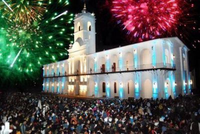 En el Cabildo se realizar� una vigilia para recibir el 25 de Mayo