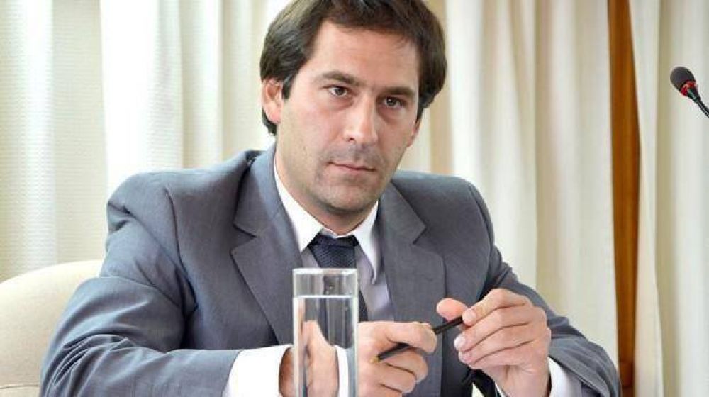 Servicio el�ctrico: deber�n prorrogar el contrato al menos por tres meses