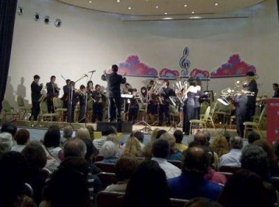 Con toda la potencia, Argentina, Brasil y Ecuador abrieron la semana de Iguaz� en Concierto
