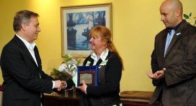 Hicieron contrato a inspectora que devolvi� 30 mil pesos