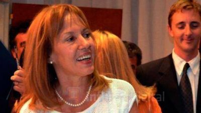 Blanca Osuna celebra que Clar�n deba desprenderse de 240 medios	