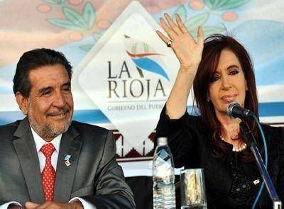 BEDER FIRME EN LA REUNI�N DEL CONSEJO PARTIDARIO DEL PJ PARA APOYAR A CRISTINA