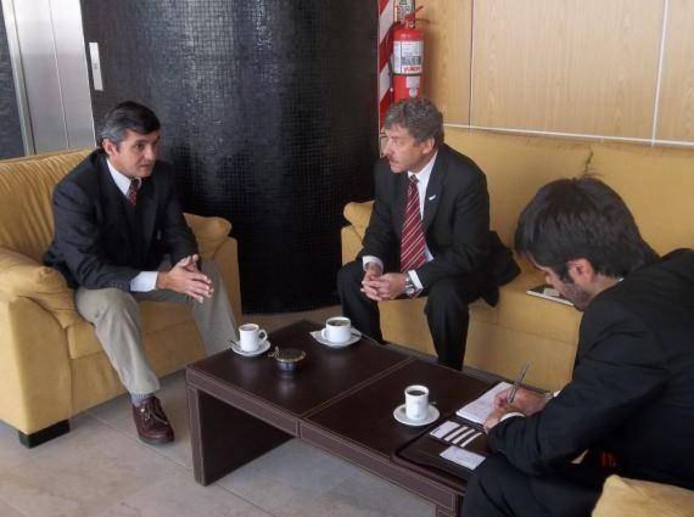 La empresa Acindar invertir� 2 millones de d�lares en maquinarias de tecnolog�a de avanzada