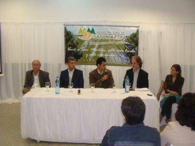San Mart�n promueve el empleo