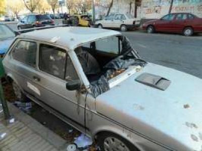 Autos secuestrados en la calle: un problema