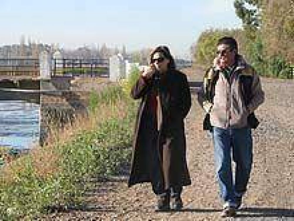 Alvarado pondera obra de impermeabilizaci�n del canal de riego