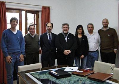  Goye se reuni� con el secretario de Pymes
