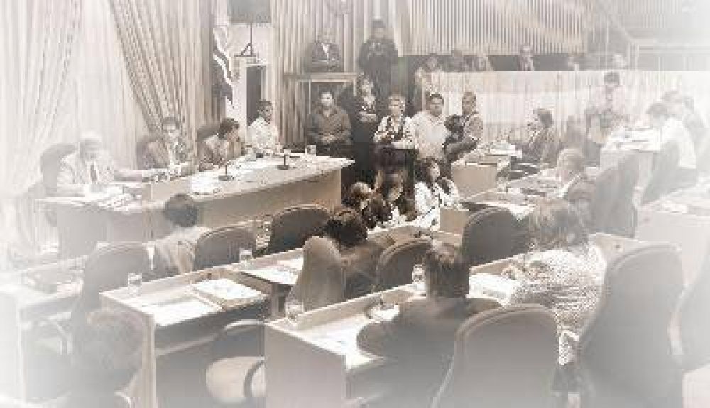Bloque Partido: La Campora no acompa�o a Peralta en la legislatura
