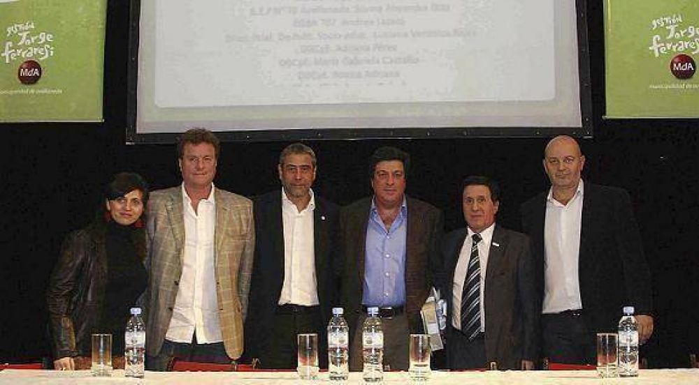 EL INTENDENTE DE LAN�S EN NUEVA REUNI�N POR LA CREACI�N DEL DEPARTAMENTO JUDICIAL DE LAN�S - AVELLANEDA