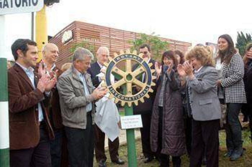 Colocaron la rueda rotaria en el Cruce de Caminos