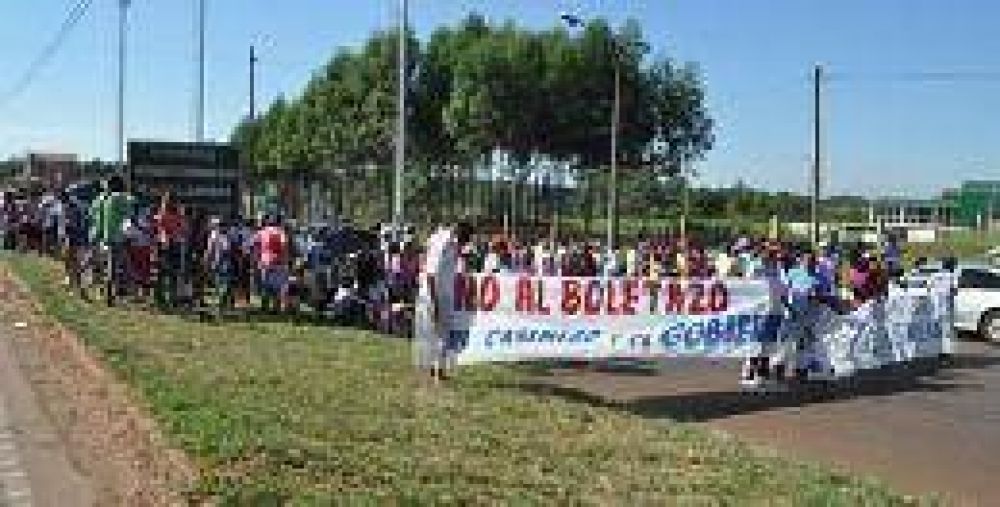 No al Boletazo: Transporte exige rendimiento acad�mico a cambio del boleto estudiantil