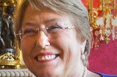 Fuerte cr�tica de Pi�era a Bachelet
