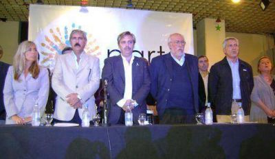 Alberto Fern�ndez lanz� su partido y est� en carrera para 2013