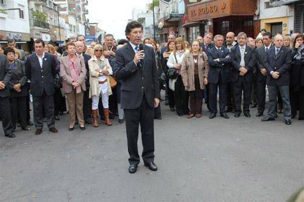SAN ISIDRO: Posse encabez� los festejos por la Revoluci�n de Mayo en San Isidro