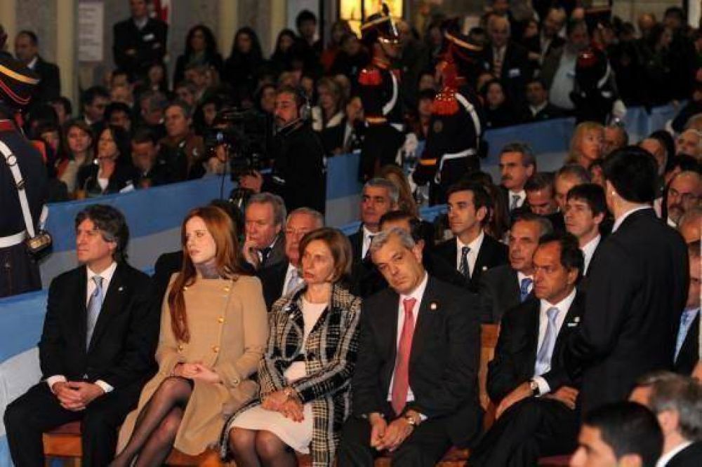 El vicegobernador Jorge Diaz particip� del acto presidencial por el Aniversario de la Patria en San Carlos de Bariloche