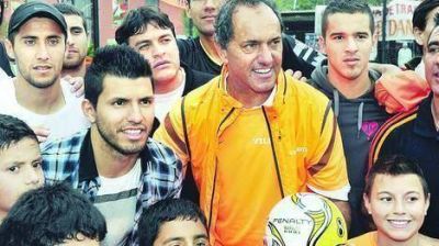 En la Legislatura, Scioli sali� en busca de nuevos aliados