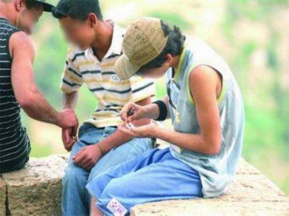 En 10 a�os se duplic� la cifra de menores adictos