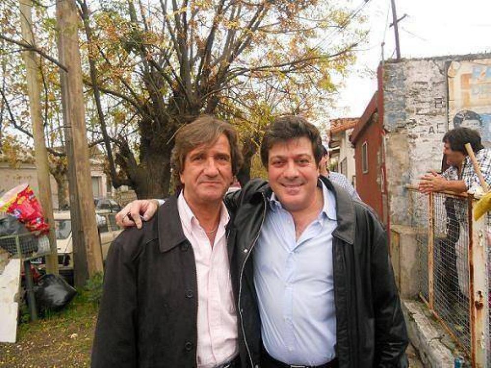 EL VICE GOBERNADOR GABRIEL MARIOTTO COMPARTIO UN LOCRO JUNTO A MILITANCIA Y FUNCIONARIOS EN LANUS