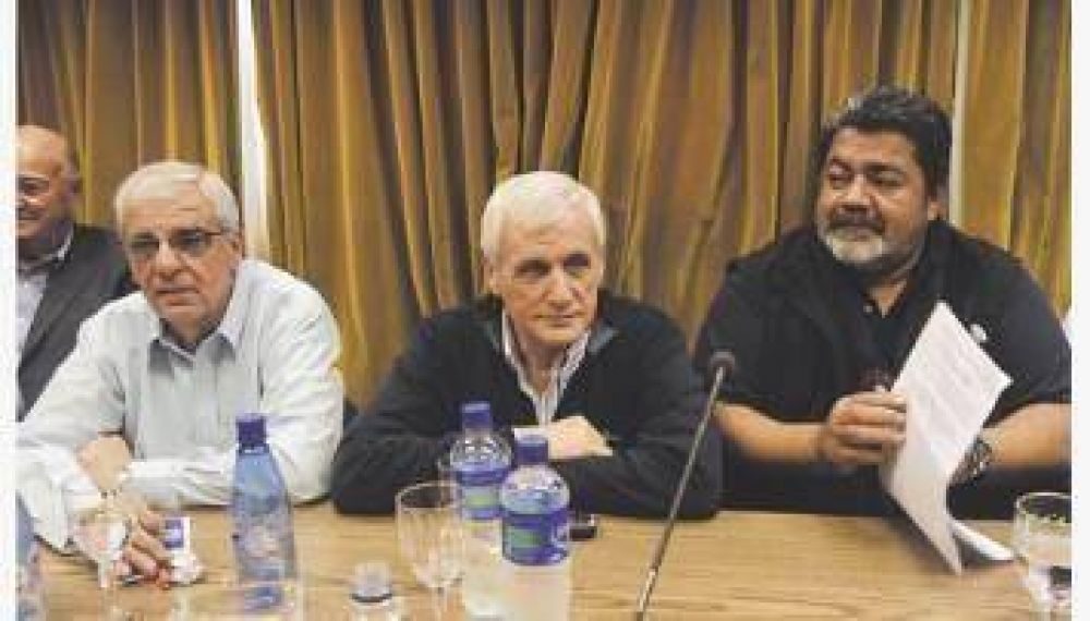 Tras el gui�o oficial, antimoyanistas apuran impugnaci�n de elecci�n en CGT