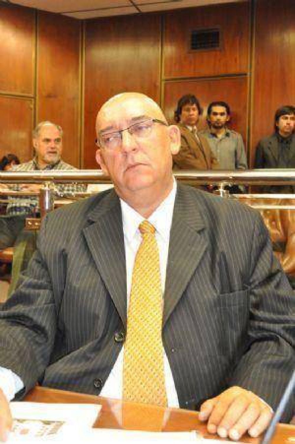 Un diputado departamental figura entre los mayores deudores de OSSE