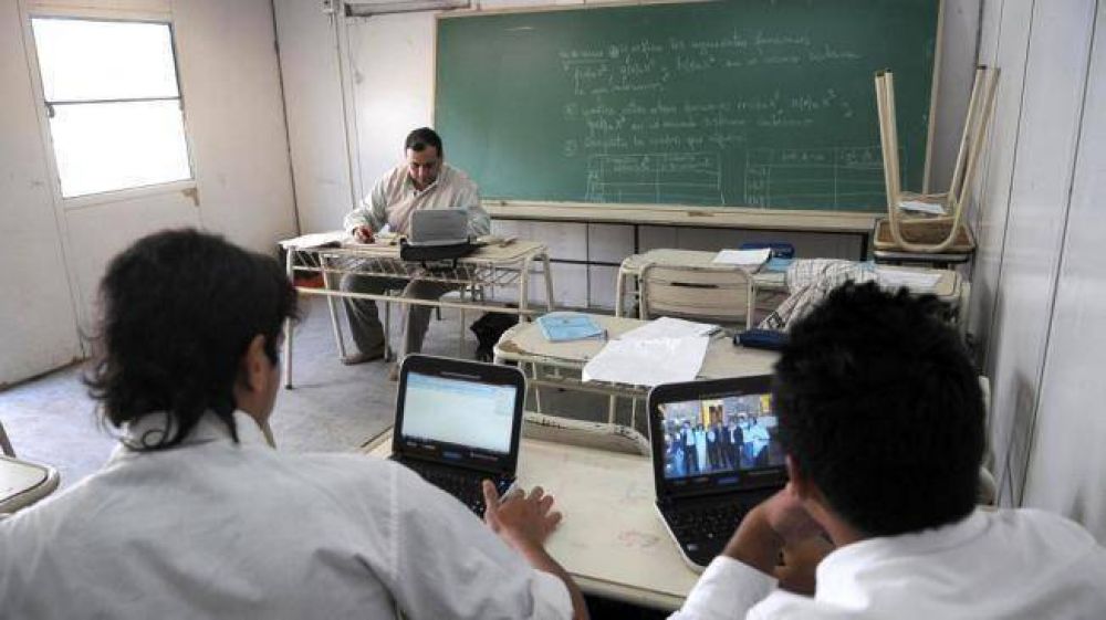M�s de 2.500 alumnos tienen clases en aulas de chapa